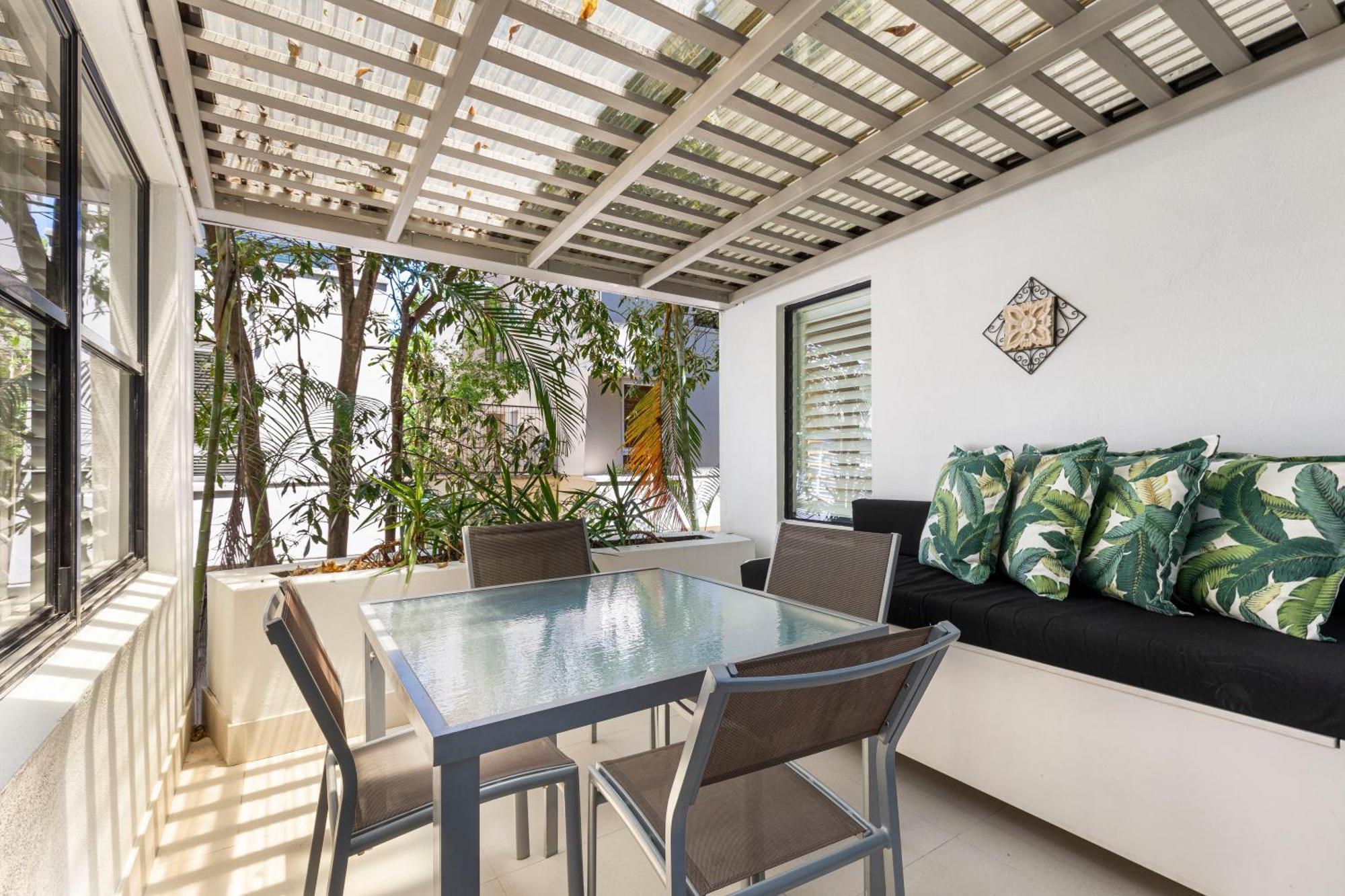 Bella Casa Noosa Aparthotel Exterior photo
